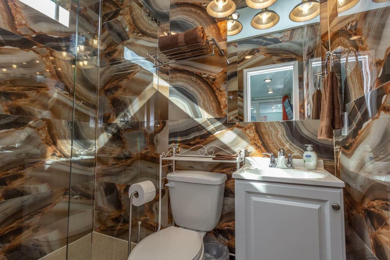East Downtown Micro-Luxe Container Living Pod #9 Lejlighed Houston Eksteriør billede